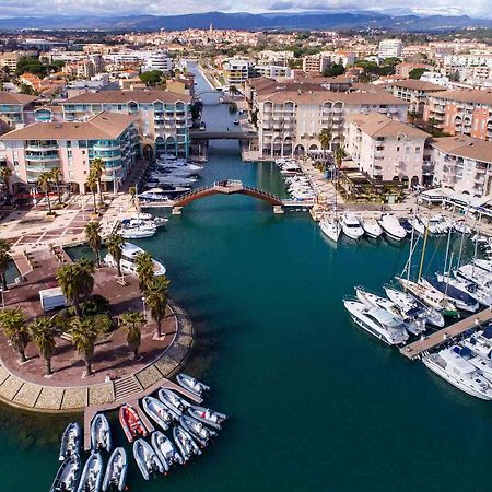 Hotel Sable Et Soleil - Port, Plage Et Jacuzzi Prive Fréjus Exterior foto