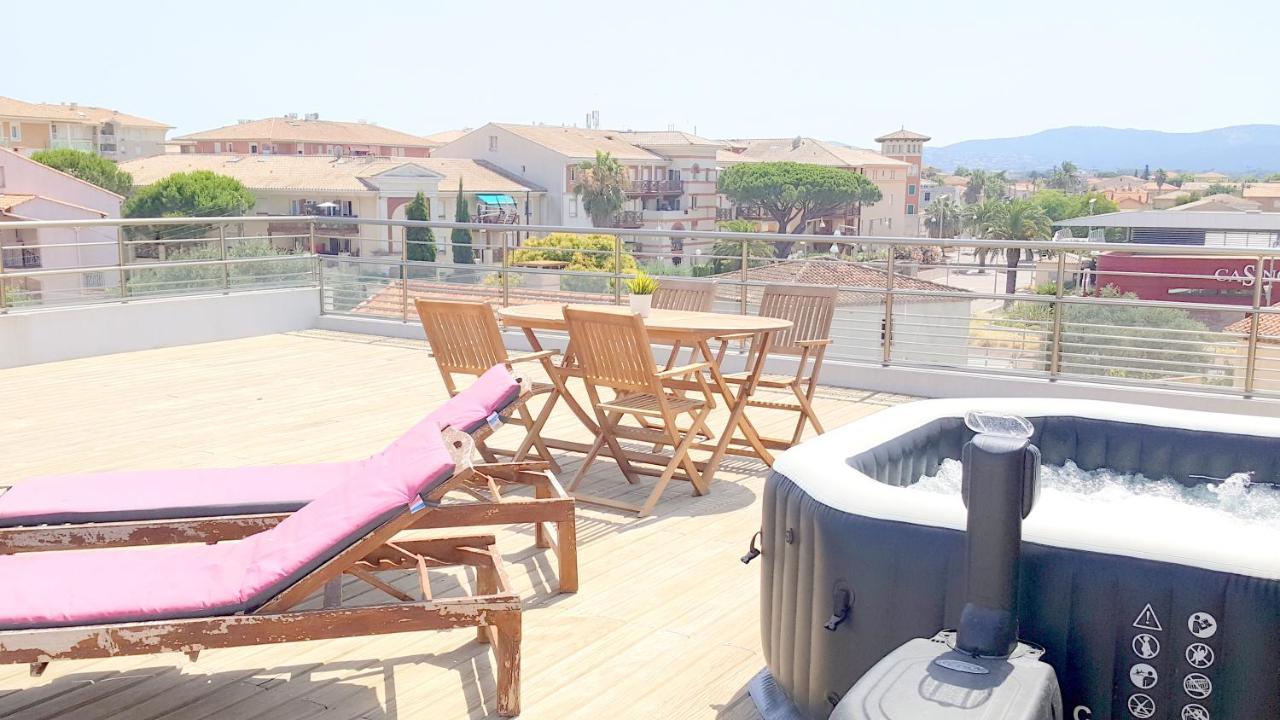 Hotel Sable Et Soleil - Port, Plage Et Jacuzzi Prive Fréjus Exterior foto